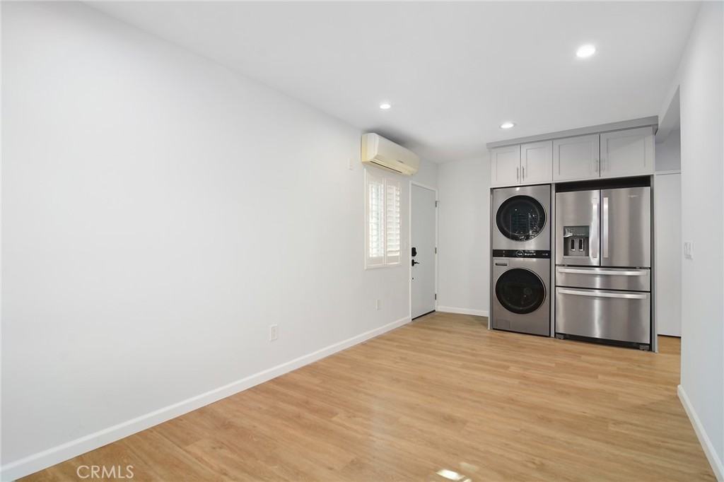 22313 Mobile St #22313 - Photo 3 of 16