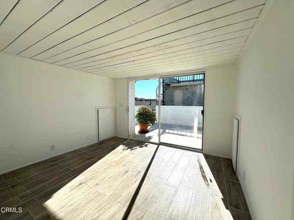 244 Melrose Dr #244 - Photo 2 of 17