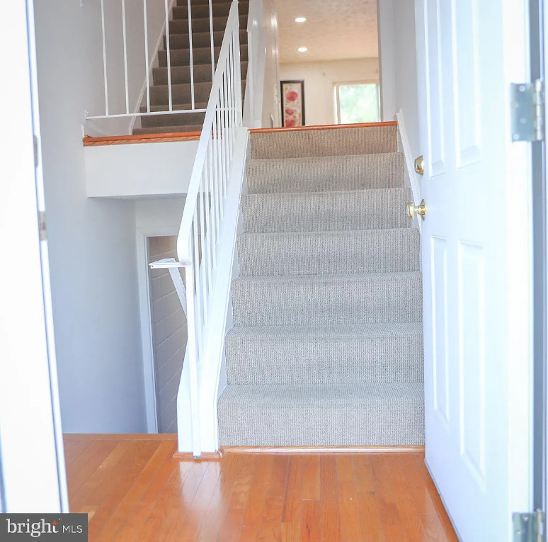 2809 Beckon Dr - Photo 2 of 15