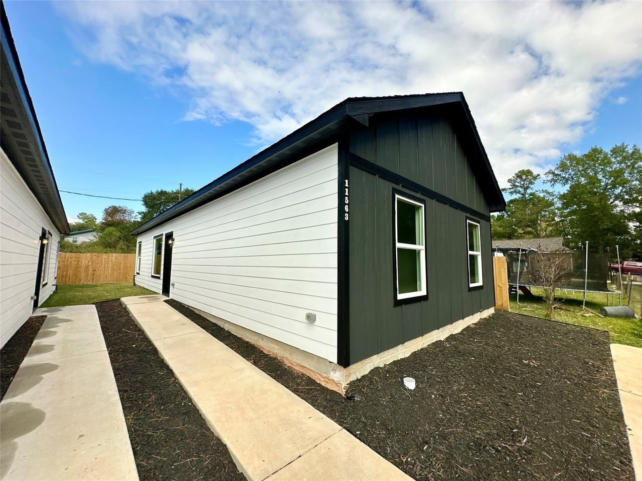 11559 Persimmon Street #11559 - Photo 4 of 19