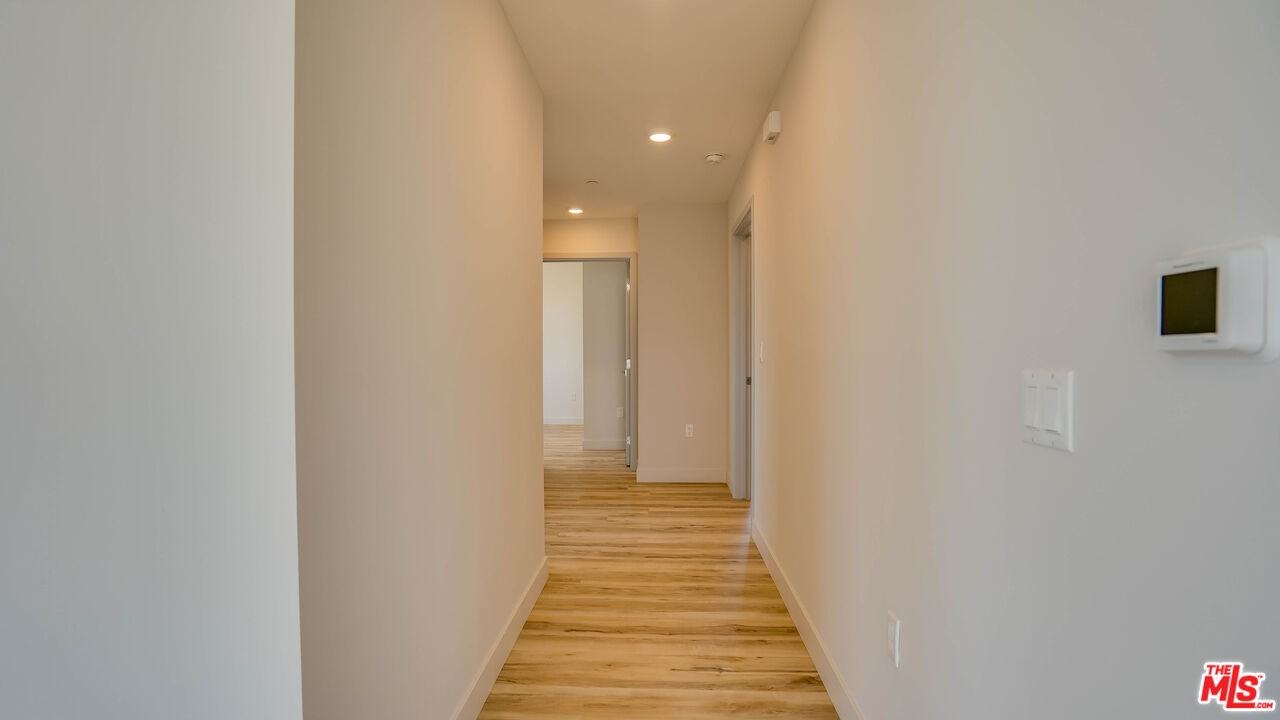 1540 South Hayworth Avenue #1540-203 - Photo 3 of 25