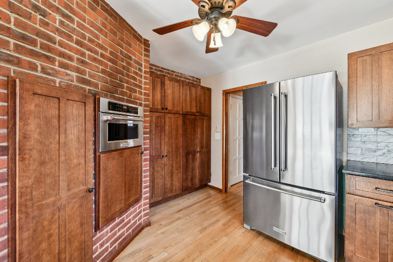 2550 S Dahlia St - Photo 7 of 25