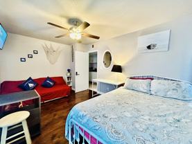 604 17th Street #C - Photo 1 of 1