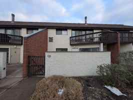 featured image of 1071 Lancaster Boulevard #13