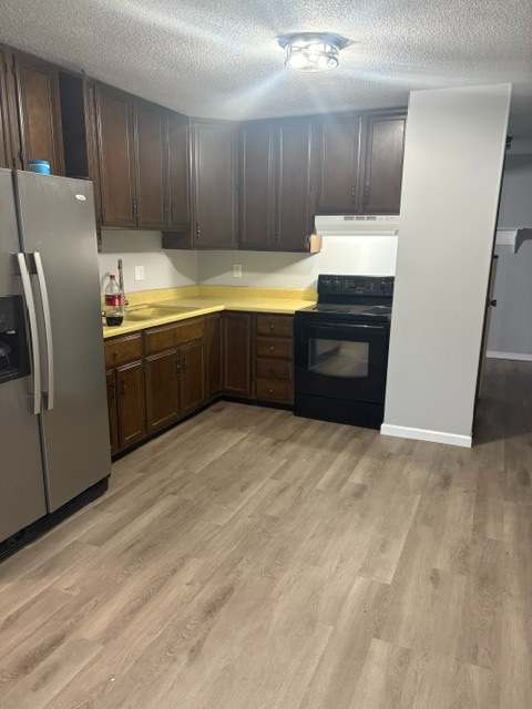 423 Emmet Street - Photo 4 of 14