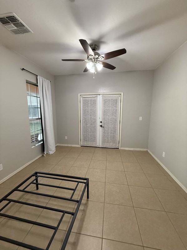 2428 North 101st Avenue - Photo 2 of 9