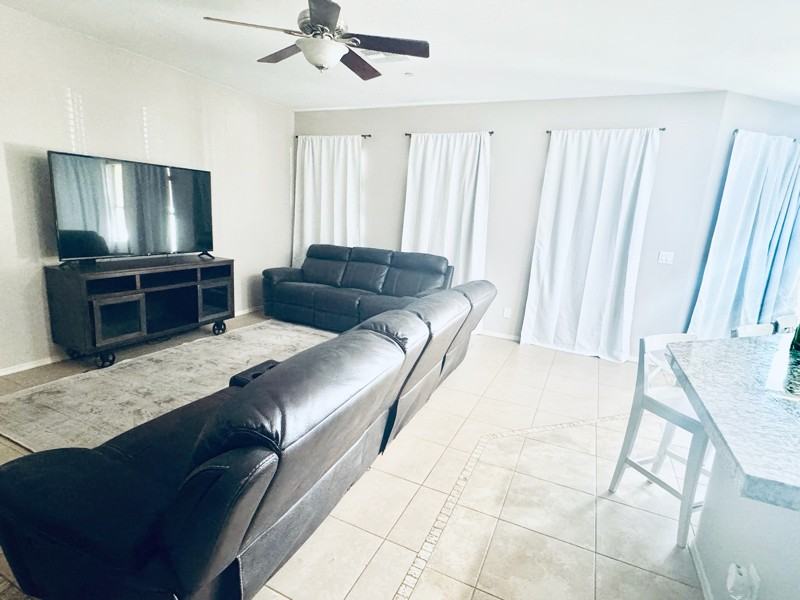 2428 North 101st Avenue - Photo 7 of 9