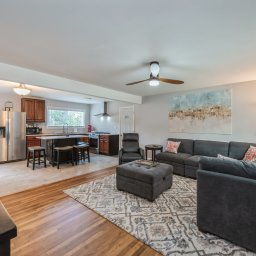 202 Lake Hills Rd - Photo 2 of 13