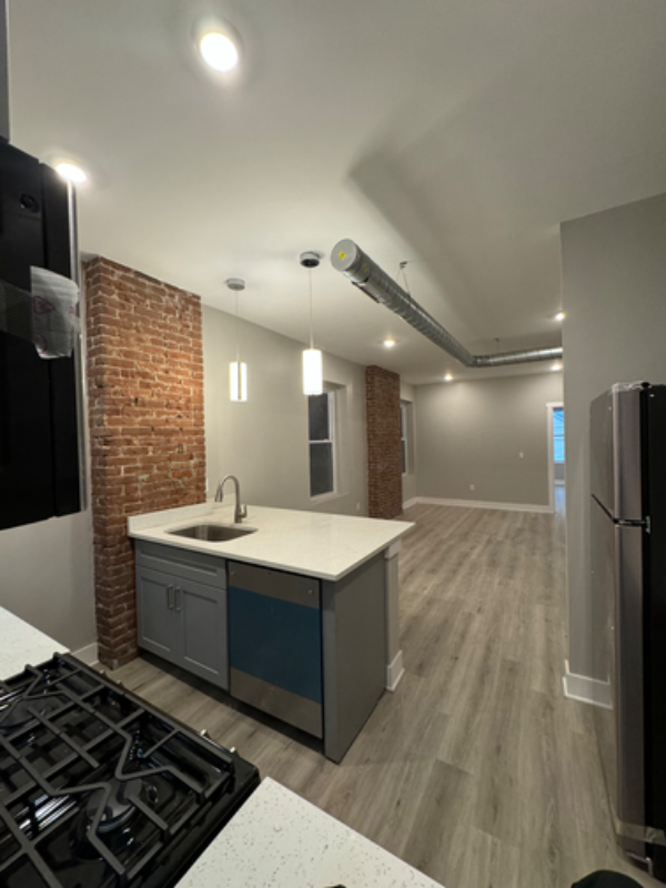 436 North Ave #2 - Photo 2 of 8