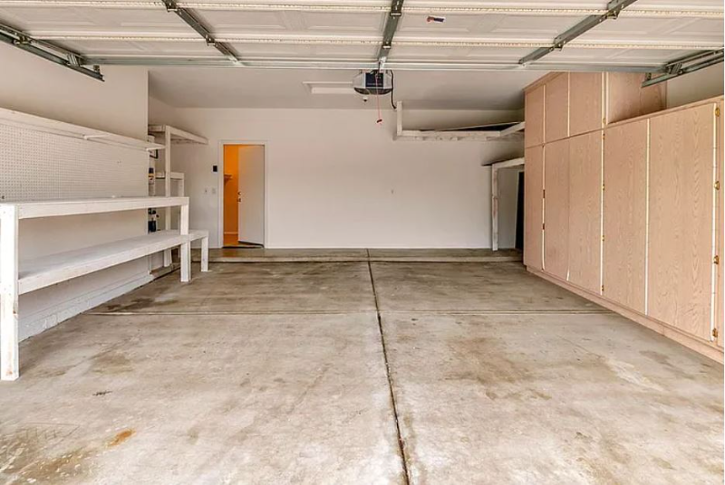 4140 S Splendor Ct - Photo 2 of 11