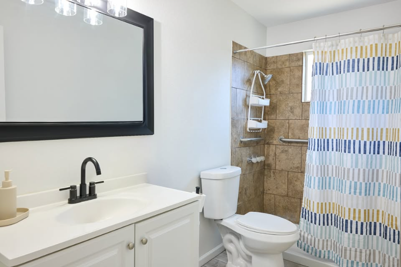 3011 Pine Tree Drive - Photo 3 of 8