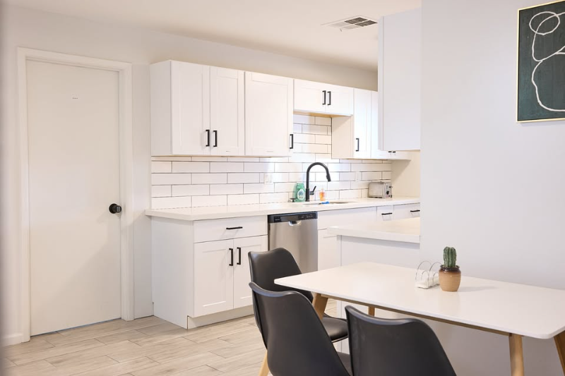 3011 Pine Tree Drive - Photo 7 of 8