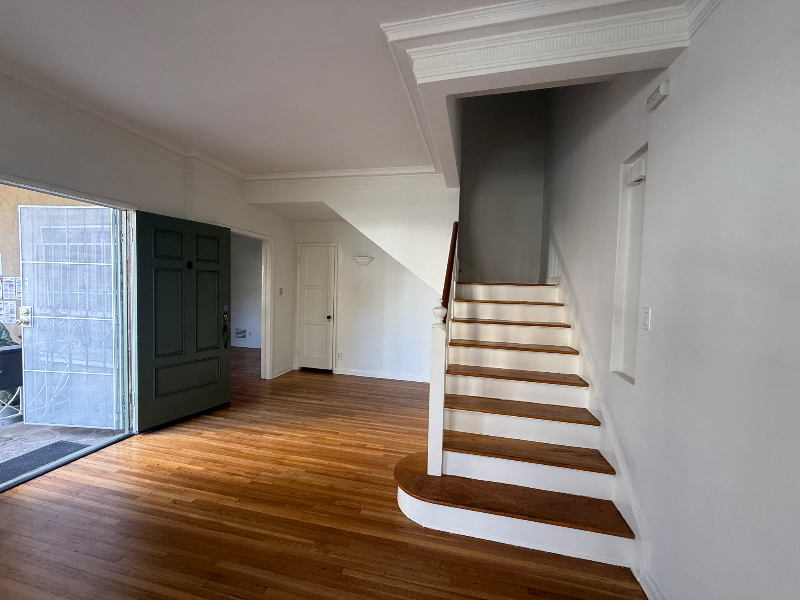 1062 Masselin Avenue #1062 - Photo 4 of 20