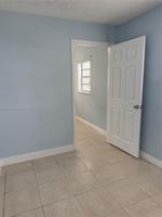 featured image of 1542 Northwest 35th Street