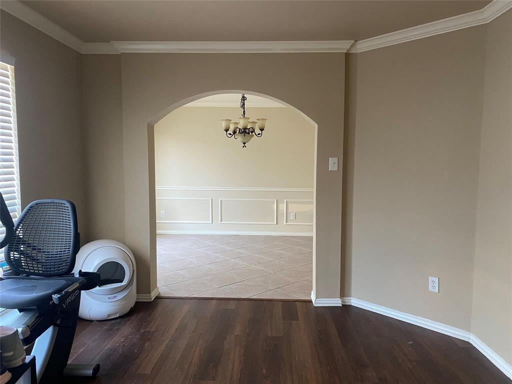 1230 Donegal Lane #1230 - Photo 2 of 35
