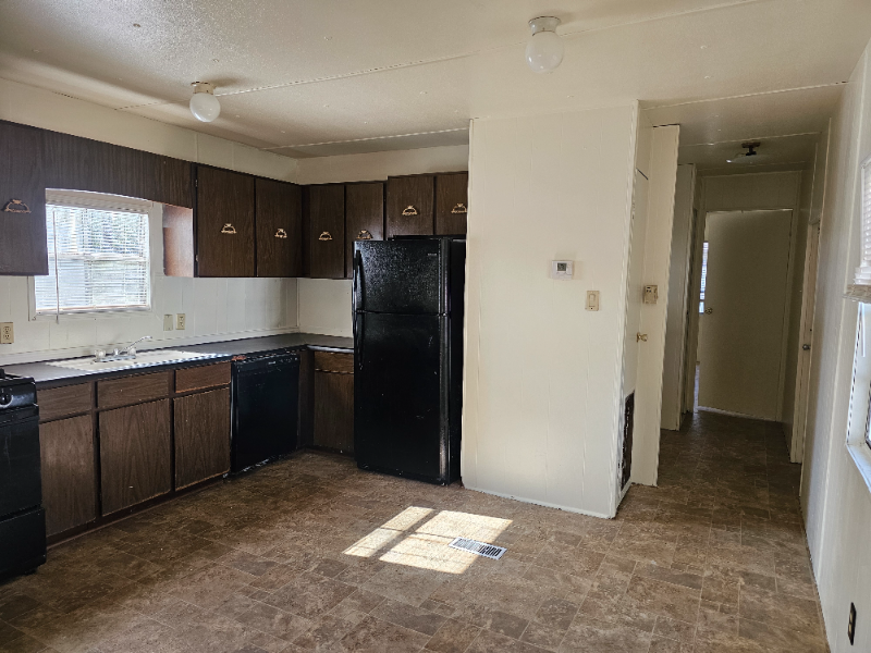 413 Miller Street #10 - Photo 4 of 6