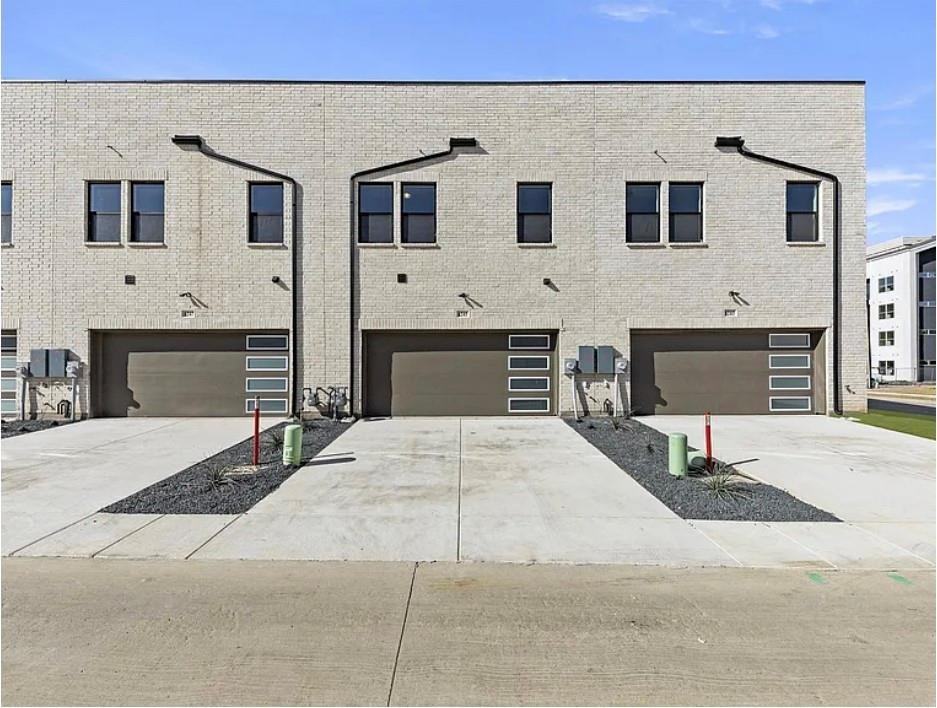 1174 Daybreak Dr #1174 - Photo 3 of 11