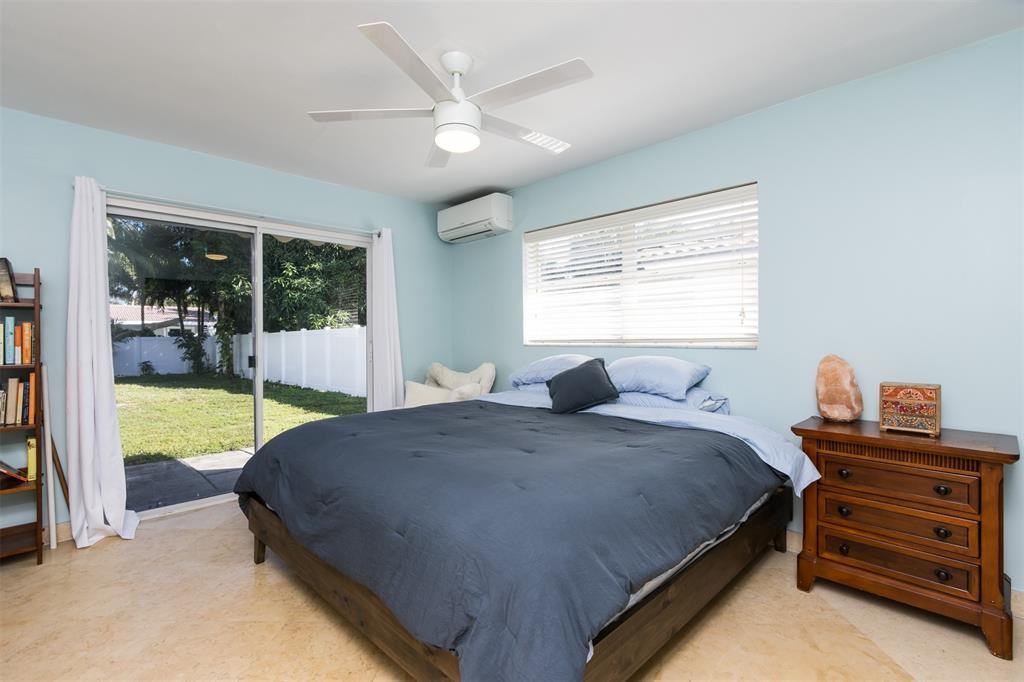 936 Ne 26th Ave #936 - Photo 3 of 44