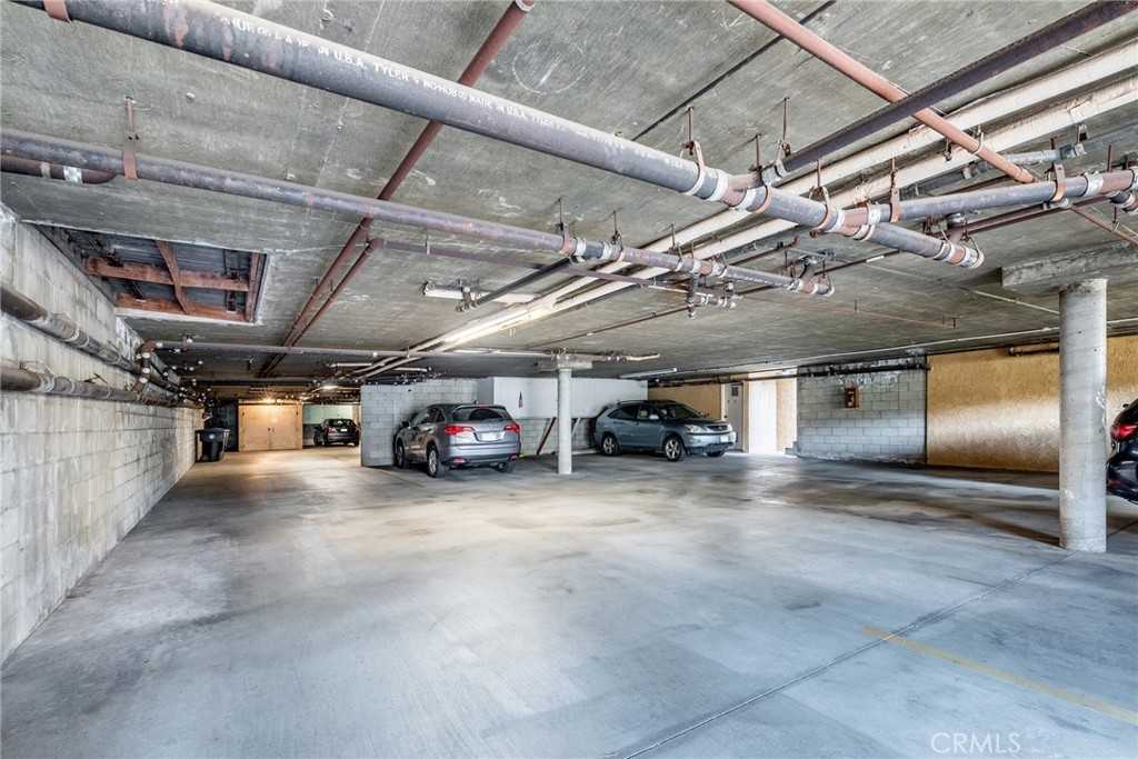 437 Ivy Street #437-4 - Photo 4 of 26