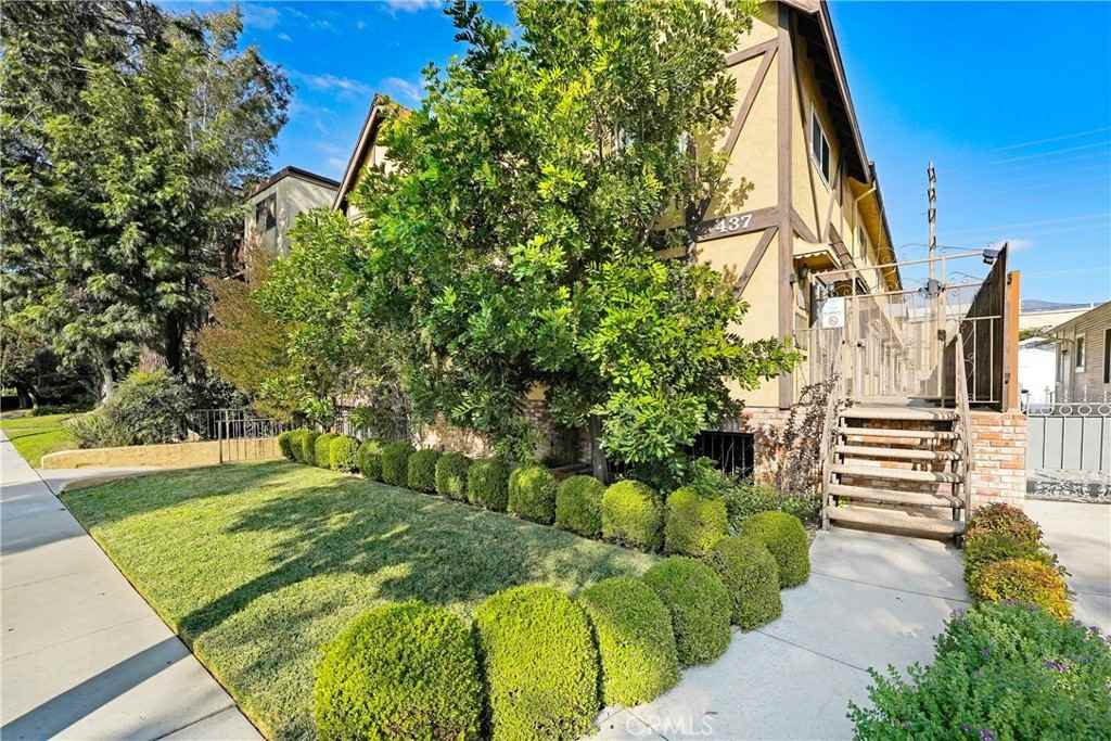 437 Ivy Street #437-4 - Photo 5 of 26