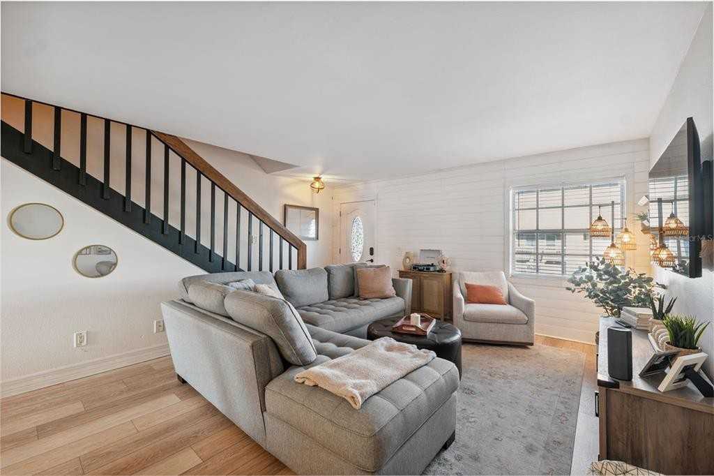 4821 W Mcelroy Ave #4821D210 - Photo 3 of 49