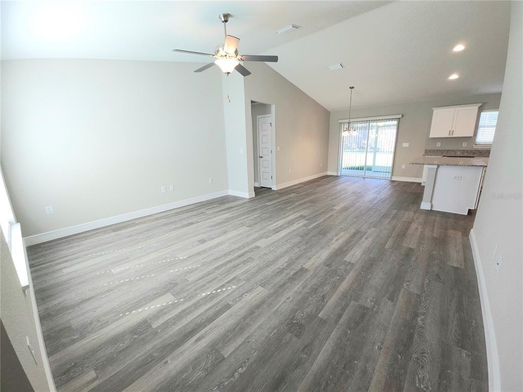 8500 N Sussex Dr #8500 - Photo 7 of 13