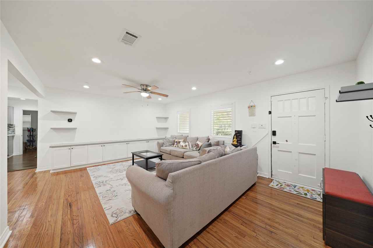 4019 Blue Bonnet Boulevard #4019 - Photo 2 of 21