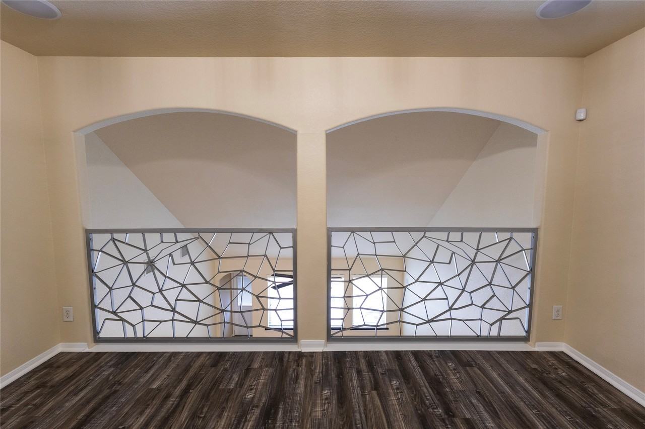 6442 Wilshire Lks #6442 - Photo 2 of 40