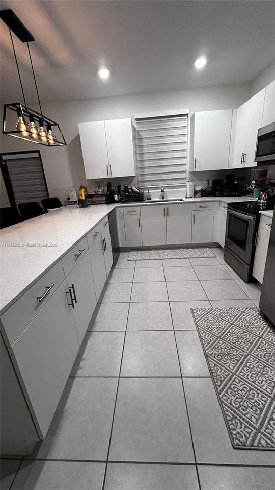 12961 Southwest 230th Street #12961 - Photo 7 of 39