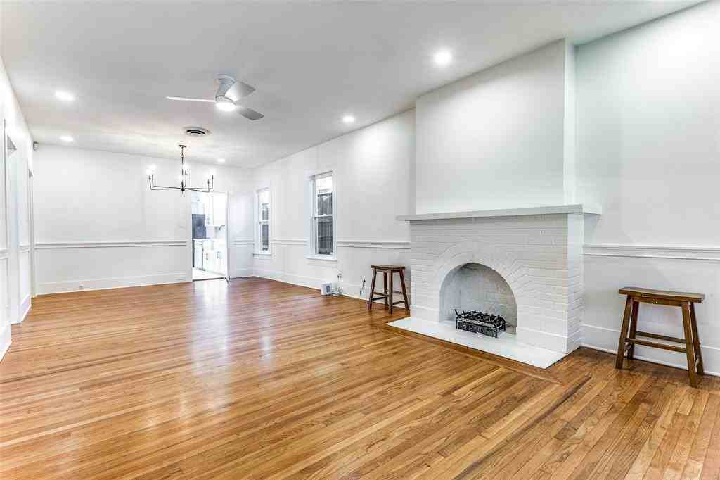 4601 Pershing Avenue #4601