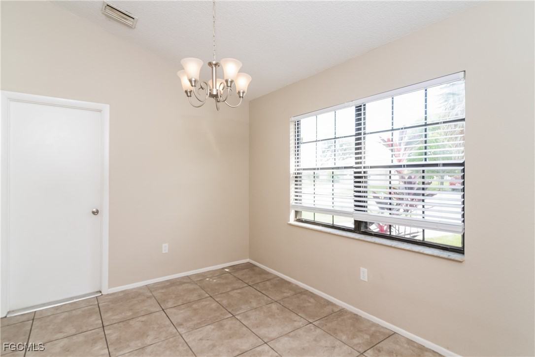 3421 32nd St Sw #3421 - Photo 6 of 16