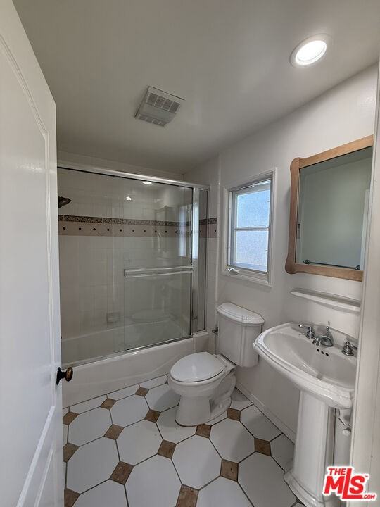 2119 Kelton Avenue #2119 - Photo 2 of 7