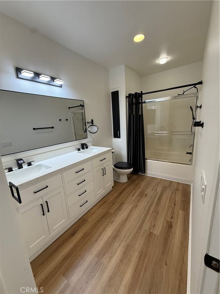 2457 Watermarke Pl #2457 - Photo 3 of 13