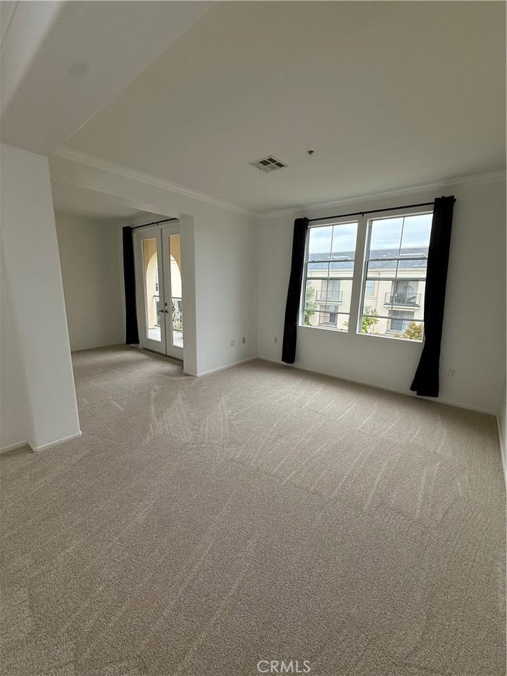 2457 Watermarke Pl #2457 - Photo 7 of 13