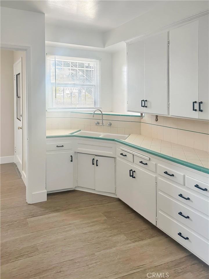 1805 Hauser Blvd #1805 - Photo 5 of 8