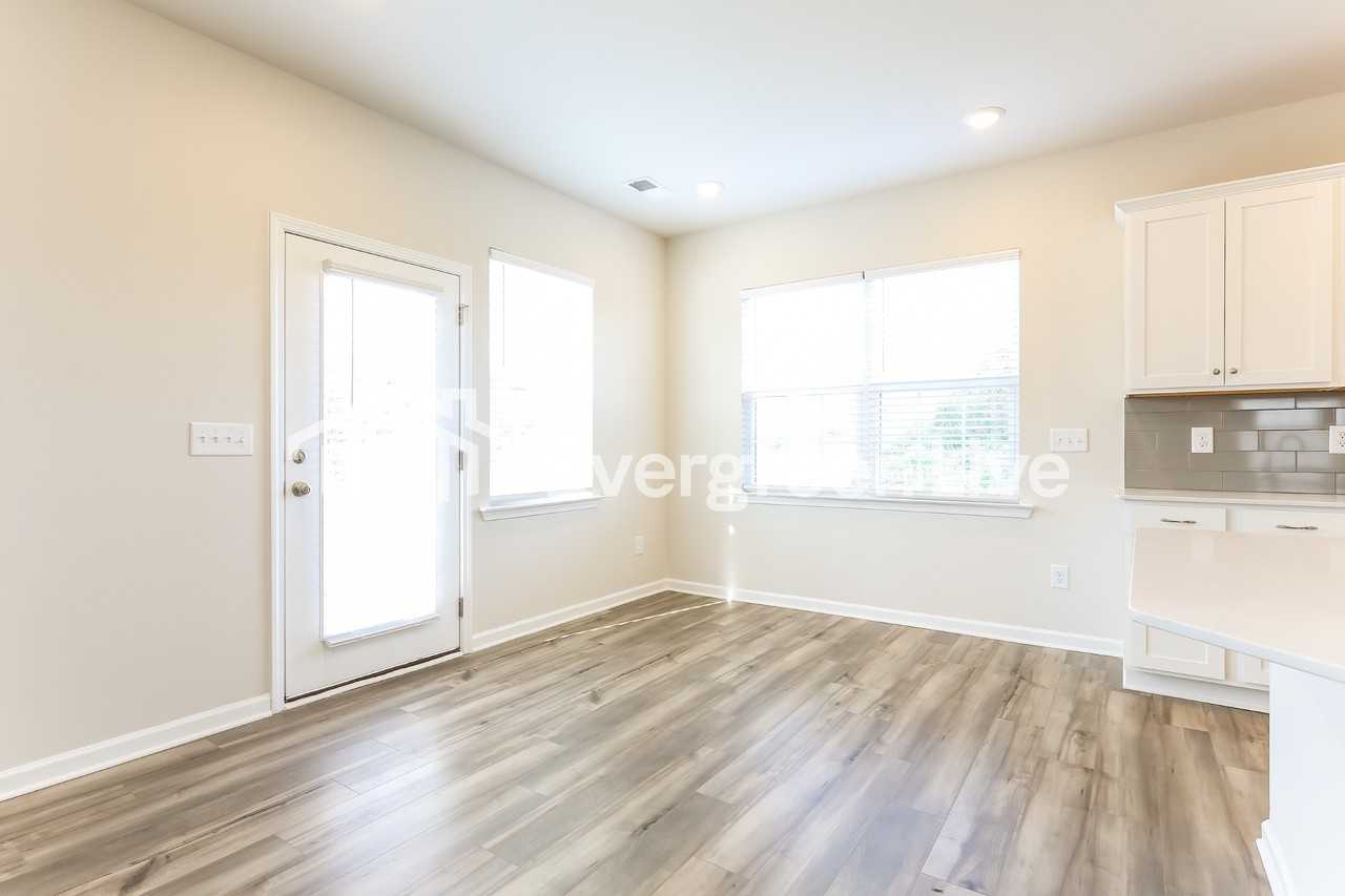 302 Willow Wynter Ln - Photo 6 of 16