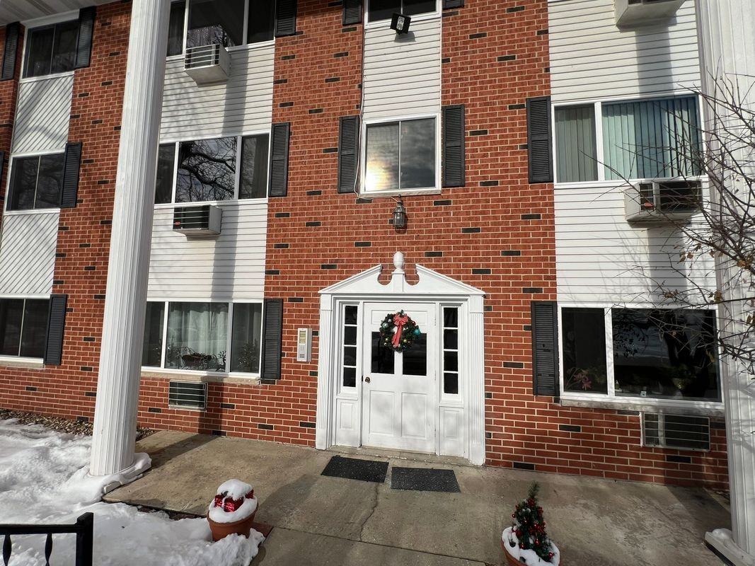 255 Elmwood Avenue ##309 - Photo 3 of 19