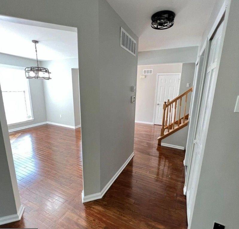 138 Bishops Gate Ln - Photo 4 of 23