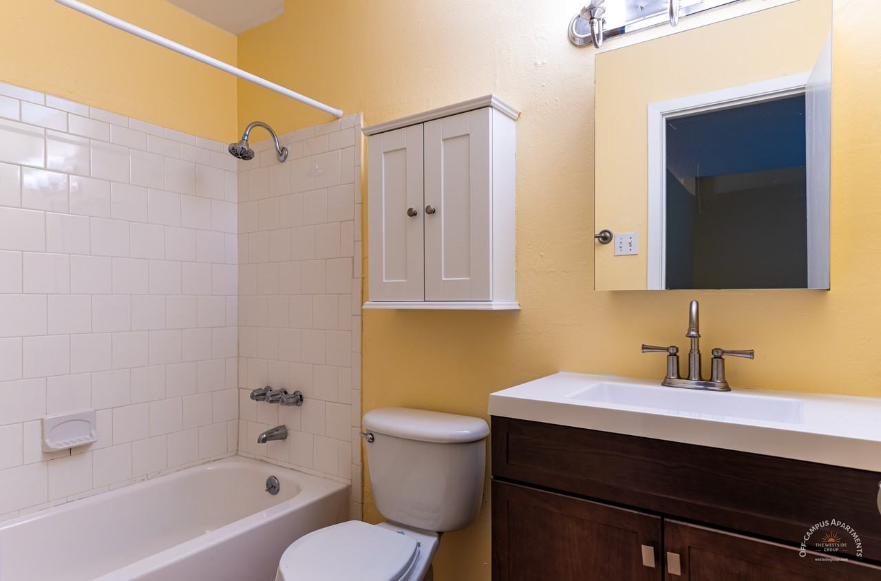 Melroy North University - Photo 7 of 14