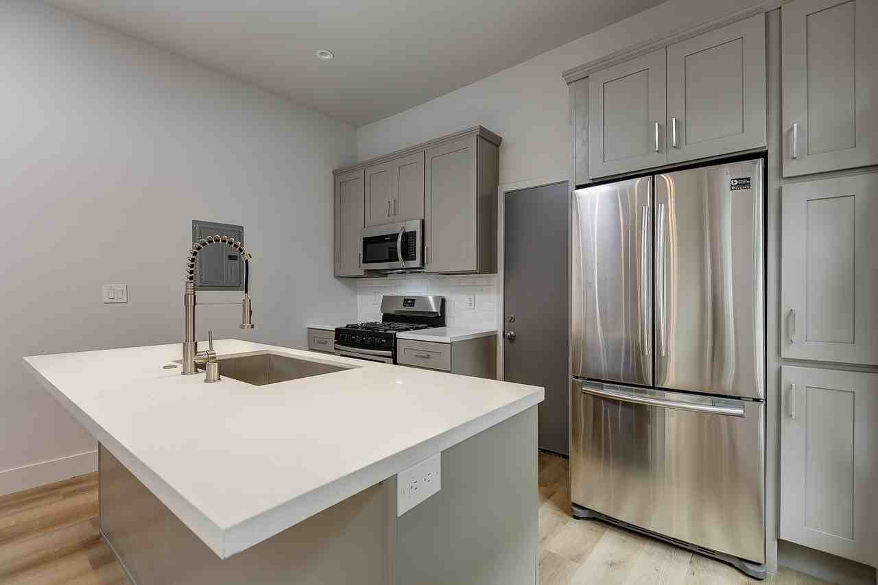 1334 South Westlake Avenue - Photo 5 of 12