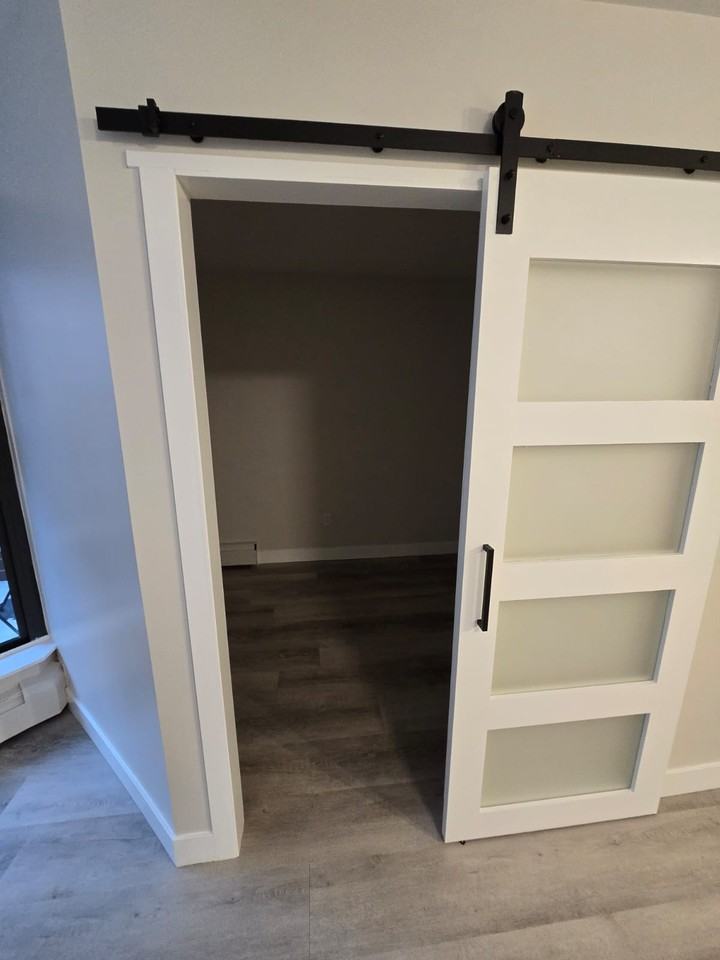 1333 Hornby Street - Photo 7 of 14