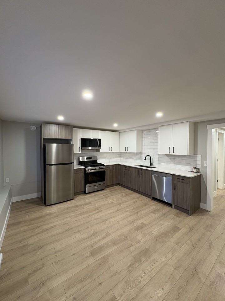 7784 Cedar Street - Photo 2 of 19