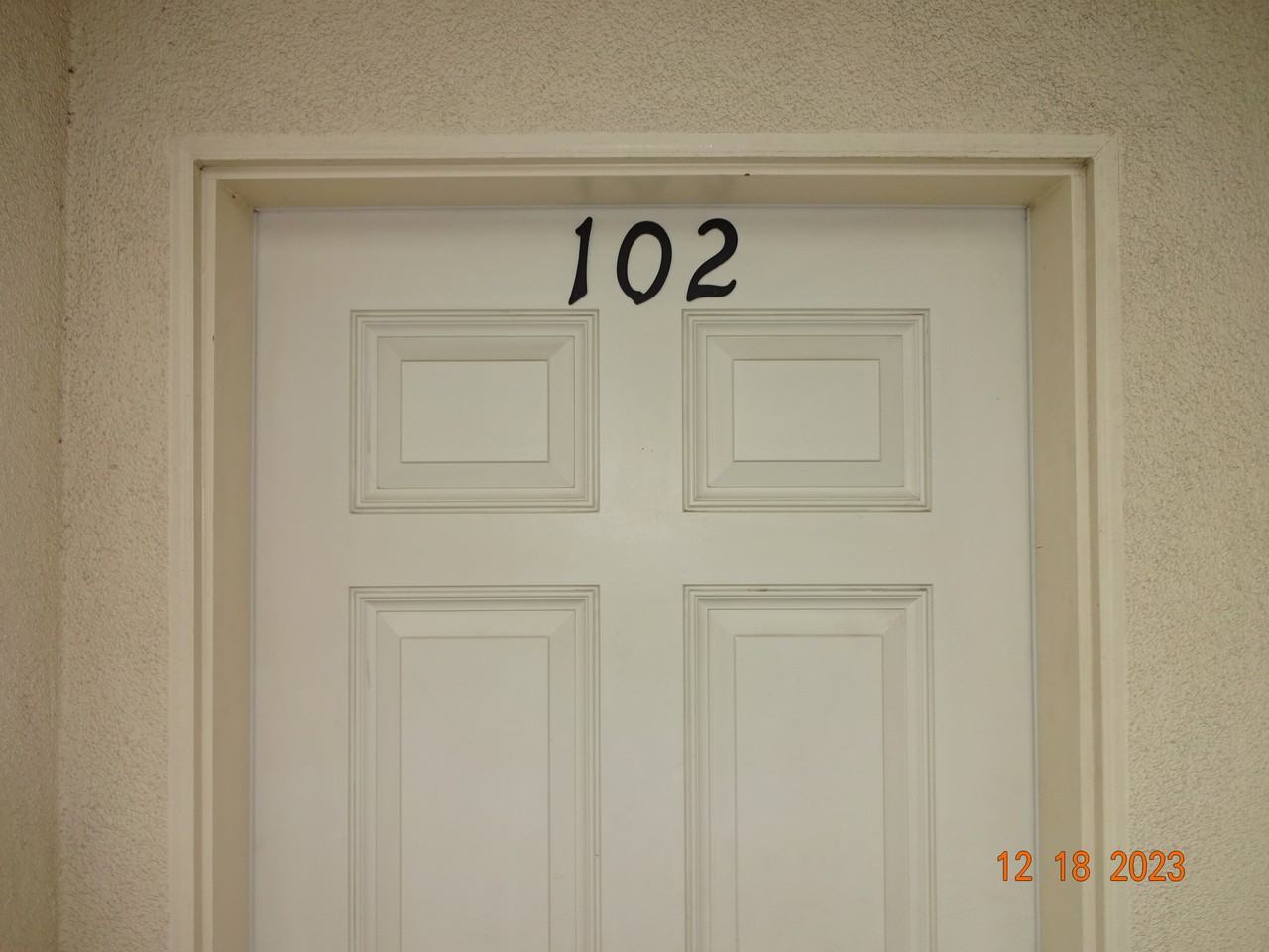 585 E Harvard Blvd #102 - Photo 2 of 15