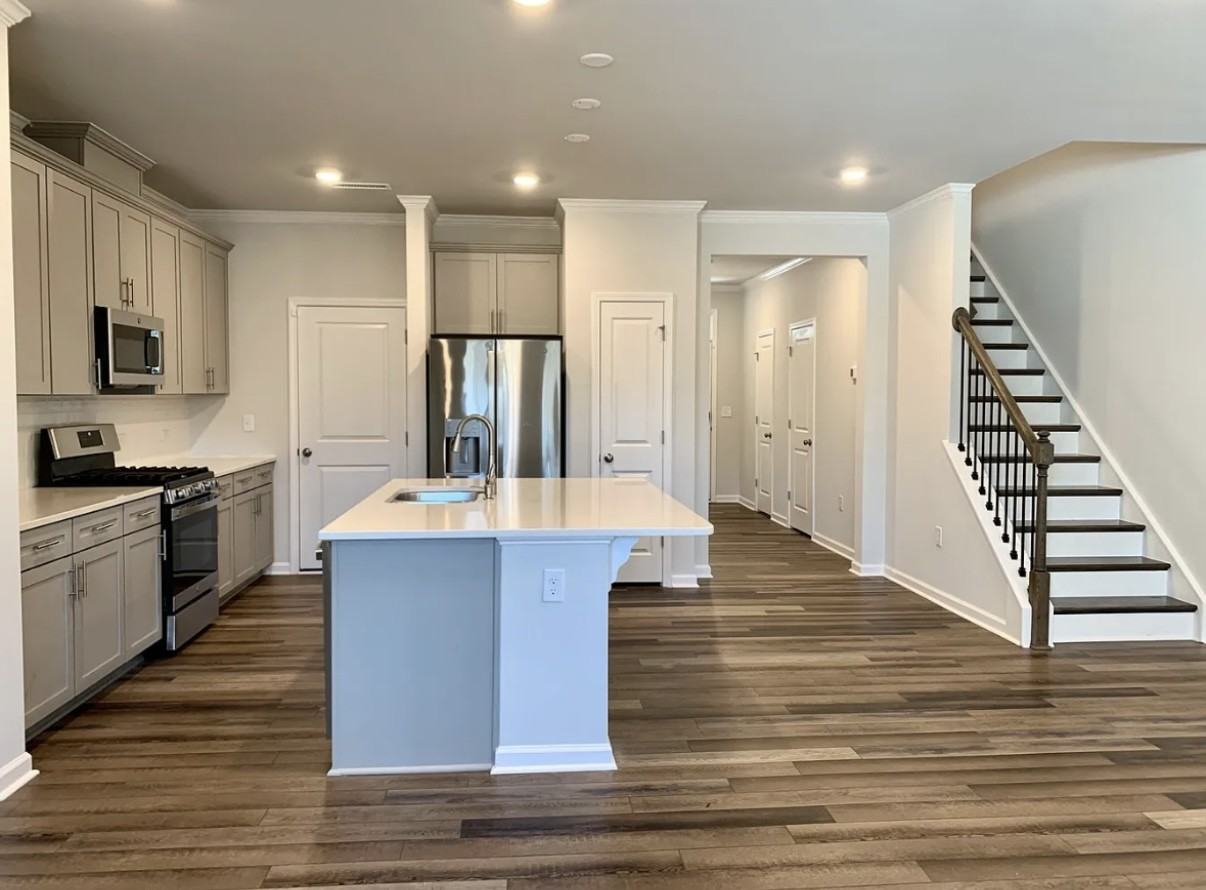 525 Hazy Hills Ln #525 - Photo 3 of 20