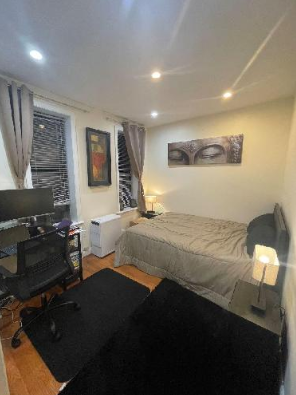 1577 York Ave #2A - Photo 3 of 5