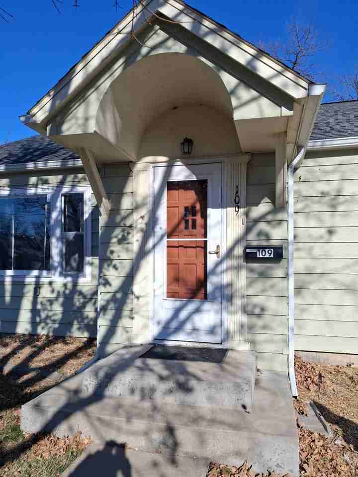 109 East Fairview Street #NA - Photo 3 of 14