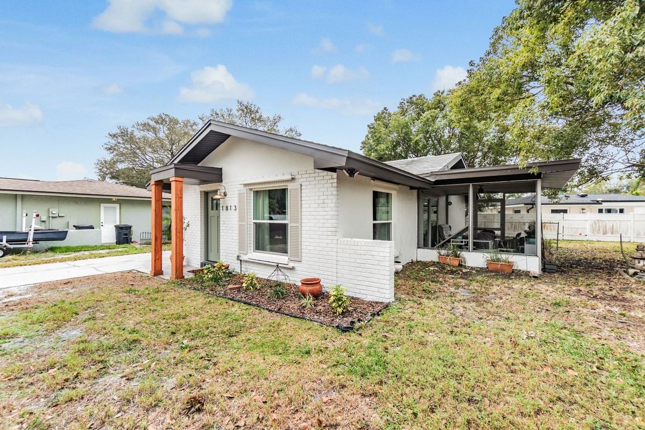 1813 Chinaberry #NA - Photo 3 of 39