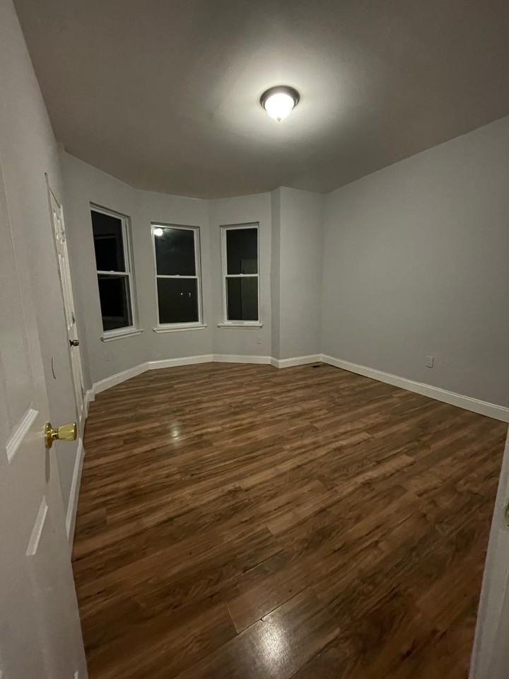 628 North 55th Street #1 - Photo 3 of 8