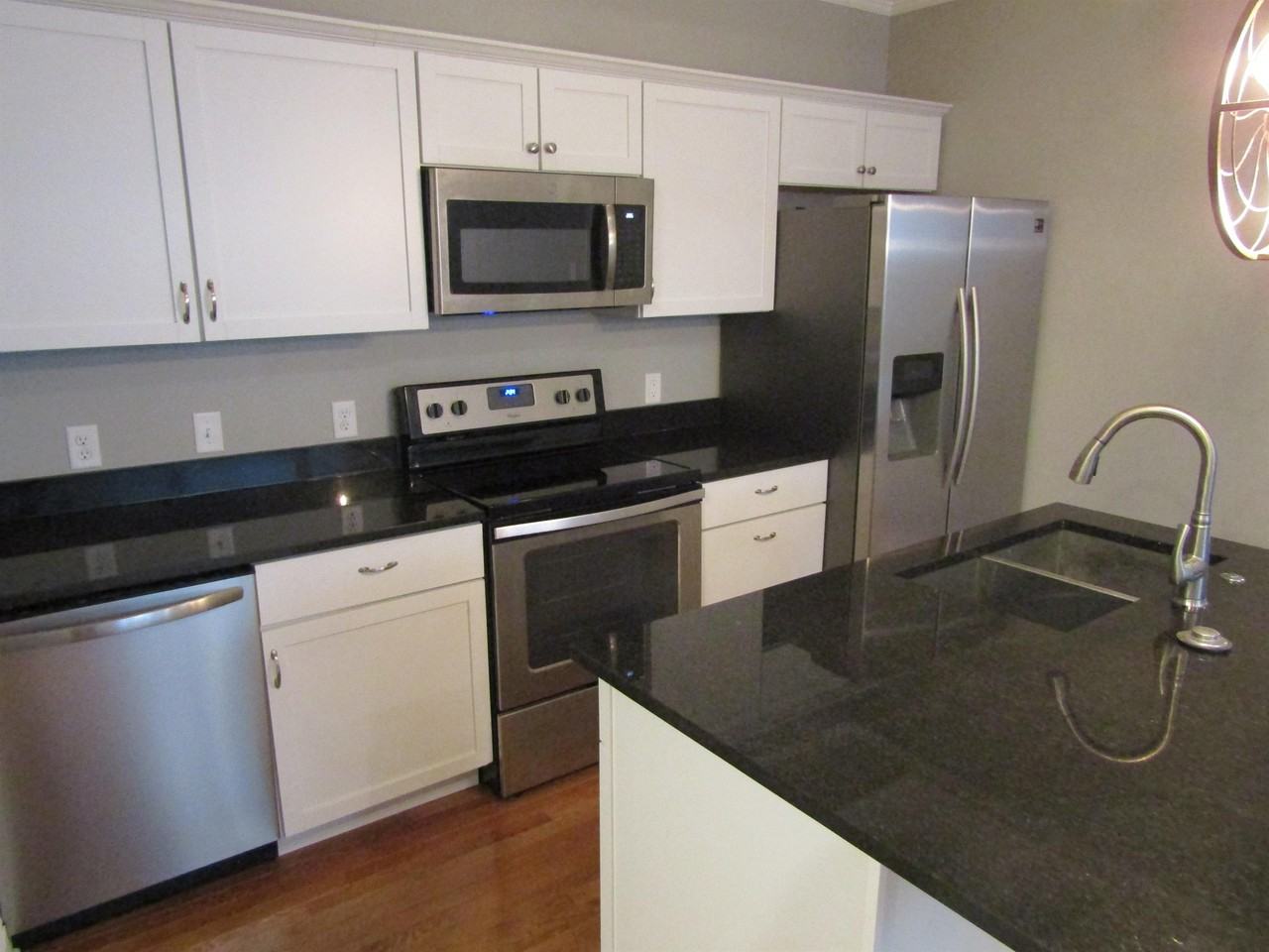 721 Bluff Street #1 - Photo 3 of 3