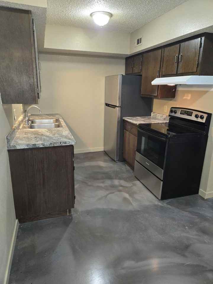 1118 Tiffany Pl - Photo 4 of 16